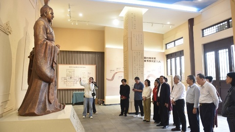河北景县：万人齐诵《论语》共享“国学盛宴”