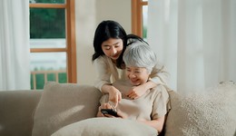 当养老遇上“认干亲”